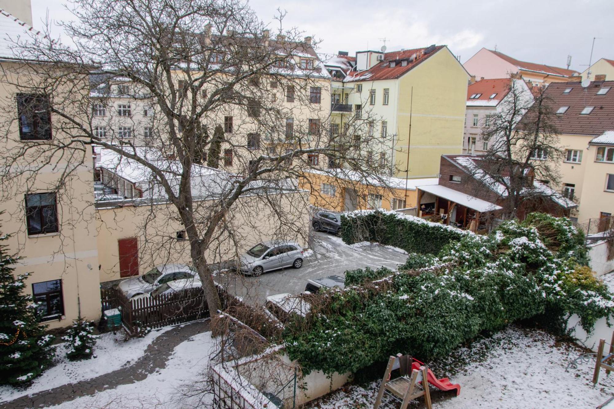 Podkrovi V Kabinetu Cb Apartmán *