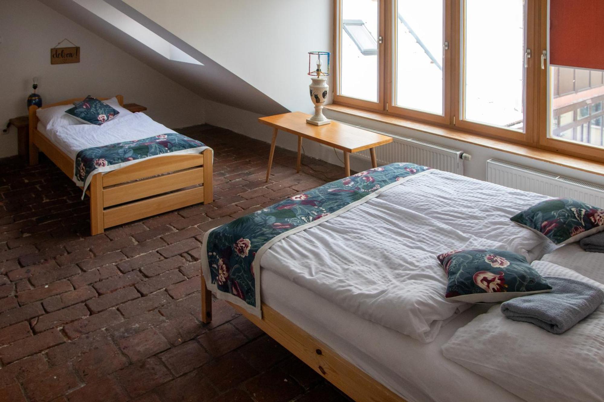 Podkrovi V Kabinetu Cb Apartmán